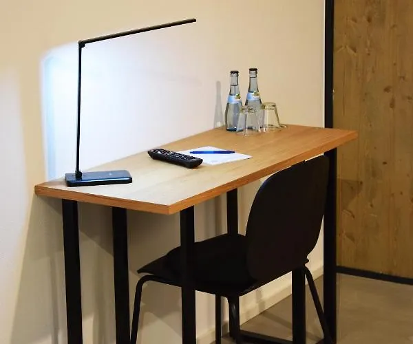 לינה וארוחת בוקר Baerenschenke 3*