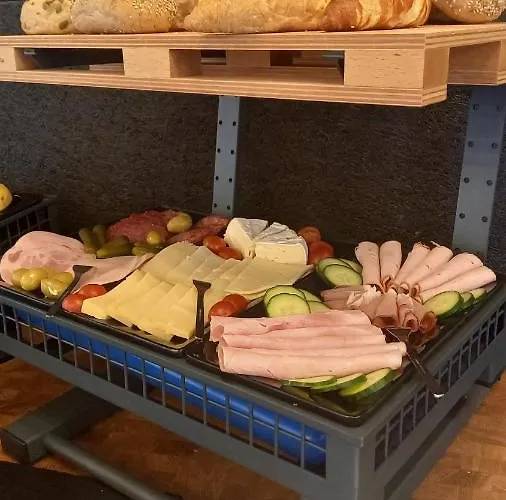 לינה וארוחת בוקר Baerenschenke